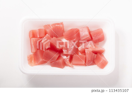 ［静岡県産］きはだまぐろ　（刺身用　角切り） 113435107