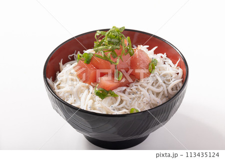 まぐろしらす丼　（静岡県産　きはだまぐろ） 113435124
