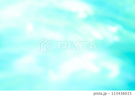 グリーンカラー系の動きのあるイメージ　(背景素材) 113436015