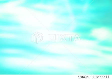 ライトグリーンカラー系動きのあるイメージ (背景素材) ライトグリーンカラー系動きのあるイメージ (背景素材) 113436311