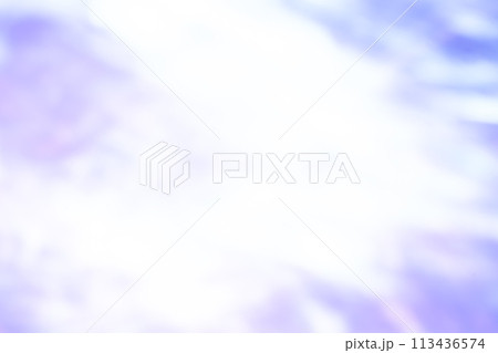 パープルカラー系動きのあるイメージ (背景素材) パープルカラー系動きのあるイメージ (背景素材) 113436574