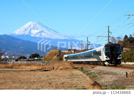 【JR東日本】富士山とE257系（伊豆箱根鉄道駿豆線：大場〜三島二日町） 113438668