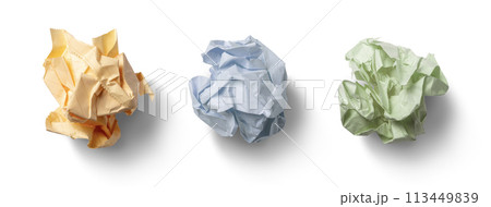 ノートを丸めた紙屑のテクスチャー 113449839