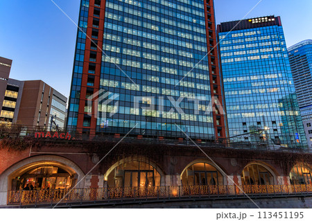 東京 千代田区 神田 マーチエキュート神田万世橋 夕景 東京 千代田区 神田 マーチエキュート神田万世橋 夕景 113451195