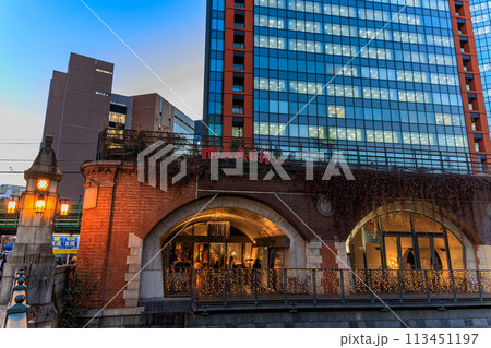 東京 千代田区 神田 マーチエキュート神田万世橋 夕景 東京 千代田区 神田 マーチエキュート神田万世橋 夕景 113451197