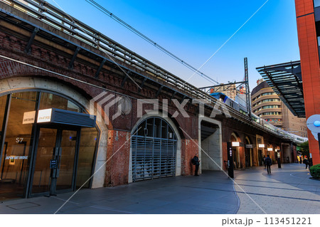 東京 千代田区 神田 マーチエキュート神田万世橋 夕景 東京 千代田区 神田 マーチエキュート神田万世橋 夕景 113451221