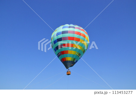 熱気球の係留フライト 113453277