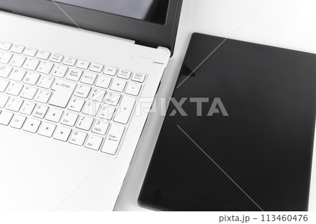 デジタルデバイス（ノートパソコンとタブレット端末) 113460476