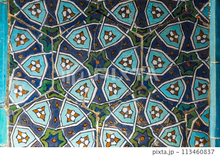 Ancient mosaic wall decoration with kaleidoscope Arabic pattern Ancient mosaic wall decoration with kaleidoscope Arabic pattern 113460837