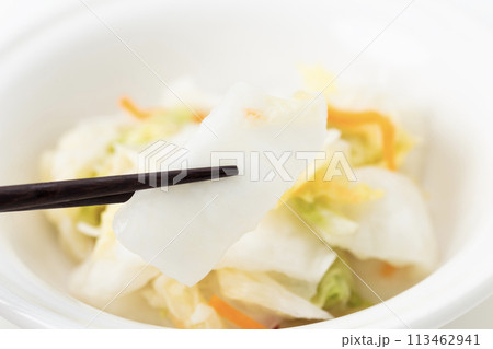 白菜のつけ物 白バック 白菜のつけ物 白バック 113462941