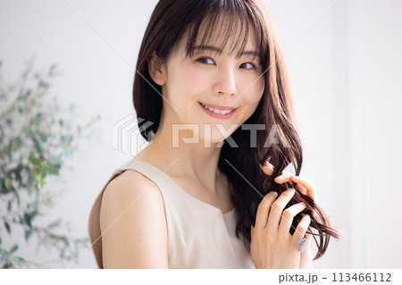 ビューティー　女性のポートレート 113466112