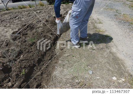 暗渠排水管工事 113467307