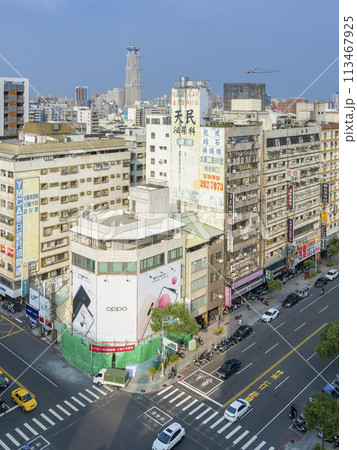 台湾 高雄 七賢一路・林森一路周辺の街並み / Kaohsiung, Taiwan 113467925