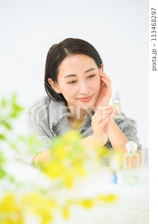 ビューティー 女性 ビューティー 女性 113468297
