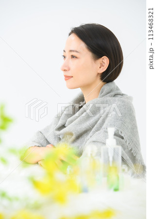 ビューティー 女性 ビューティー 女性 113468321