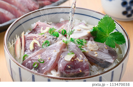 南紀勝浦港 近海生かつおのお茶漬け 113470038