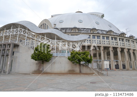 秋田市立体育館　神殿のようなデザインの体育館（秋田市立体育館　秋田県 秋田市） 113473486