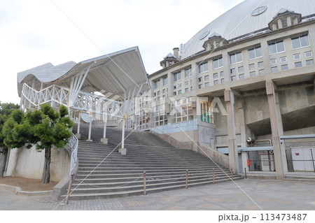 秋田市立体育館 神殿のようなデザインの体育館(秋田市立体育館 秋田県 秋田市) 秋田市立体育館 神殿のようなデザインの体育館(秋田市立体育館 秋田県 秋田市) 113473487