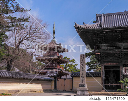 兵庫県 加古川市 鶴林寺 三重塔 113475200