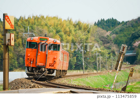 山陰本線を走るキハ40系 山陰本線を走るキハ40系 113475859