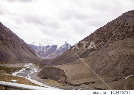 Beautiful Landscape Of Snow Mountain In Hunza Valley, Pakistan. 113476755