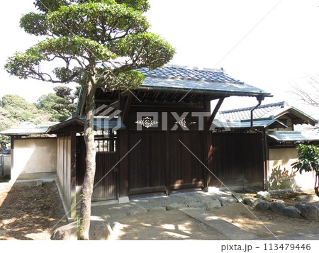 文京区の護国寺にある安田善次郎の墓 113479446