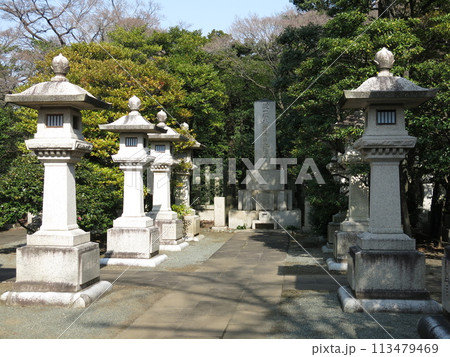 文京区の護国寺にある大隈重信の墓 113479469