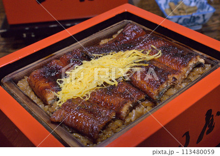 柳川名物　鰻のせいろ蒸し 113480059