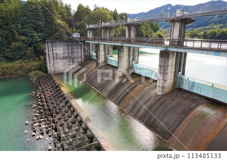 神水ダム　鬼石ダム　群馬県　藤岡市　利根川水系　神流川　神水湖 113485133