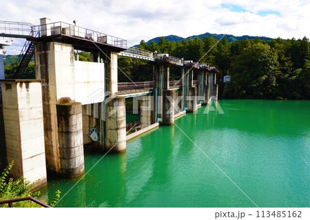 神水ダム　鬼石ダム　群馬県　藤岡市　利根川水系　神流川　神水湖 113485162