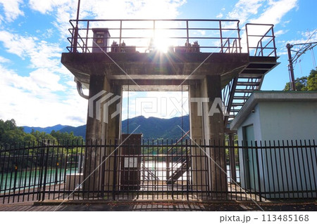 神水ダム　鬼石ダム　群馬県　藤岡市　利根川水系　神流川　神水湖 113485168