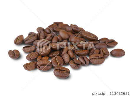 Aromatic roasted arabica coffee beans close up, macro isolated on white background. Aromatic roasted arabica coffee beans close up, macro isolated on white background. 113485681