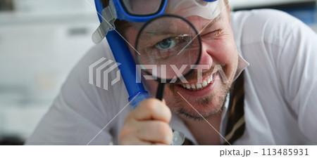 Funny smiling man wearing suit and tie 113485931