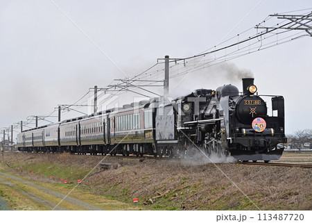 羽越本線 月岡ー中浦 JR東日本 C57-180+12系(新津) SL村上ひな街道 羽越本線 月岡ー中浦 JR東日本 C57-180+12系(新津) SL村上ひな街道 113487720