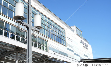 街灯とJR熱海駅 113489962