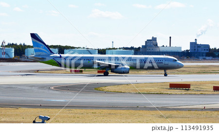 エアプサンA321成田十余三タキシング 113491935