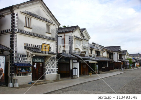 倉敷の町並み　倉敷美観地区 113493348