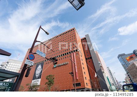 渡辺通り4丁目交差点付近の風景＜福岡県福岡市/2023年12月＞ 113495285