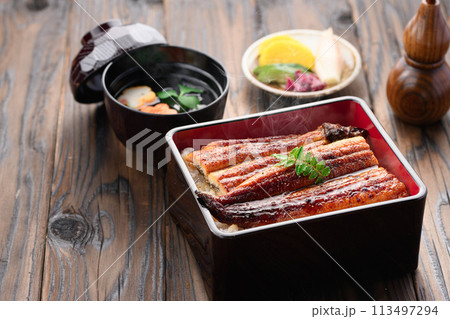 贅沢でスナミナ満点 うな重 113497294