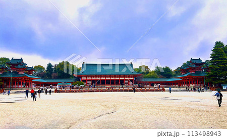 京都 平安神宮の大極殿 京都 平安神宮の大極殿 113498943