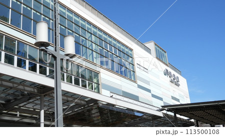 熱海駅と空 113500108