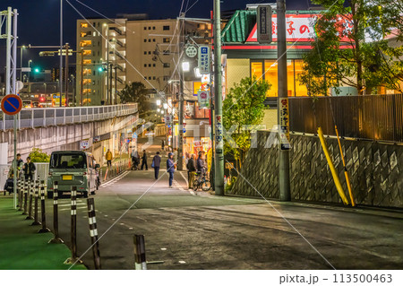 横浜市戸塚区の都市風景　戸塚駅　戸塚旭町通商店会 113500463