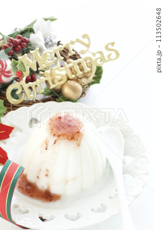 クリスマスデザートのババロア クリスマスデザートのババロア 113502648