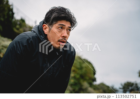 ランニング ジョギング 息切れ 男性 ランニング ジョギング 息切れ 男性 113502751