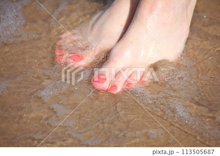 nice legs in water 113505687