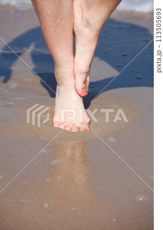 nice legs in water 113505693