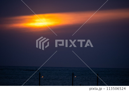 海の夕暮れ 海の夕暮れ 113506524