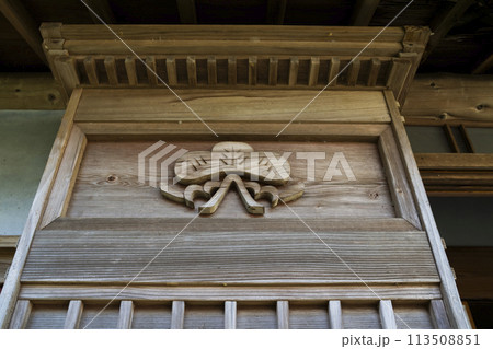 彫刻のある建具 113508851