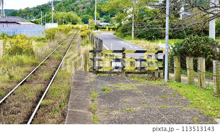 小湊鉄道上総久保駅の構内 113513143