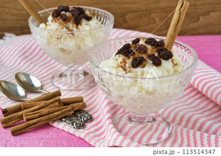 お米の定番デザート アロス・コン・レチェ Arroz con leche お米の定番デザート アロス・コン・レチェ Arroz con leche 113514347